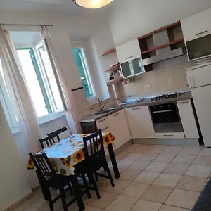 Casa Vicino Agli Imbarchi Con Parcheggio Privato Livorno